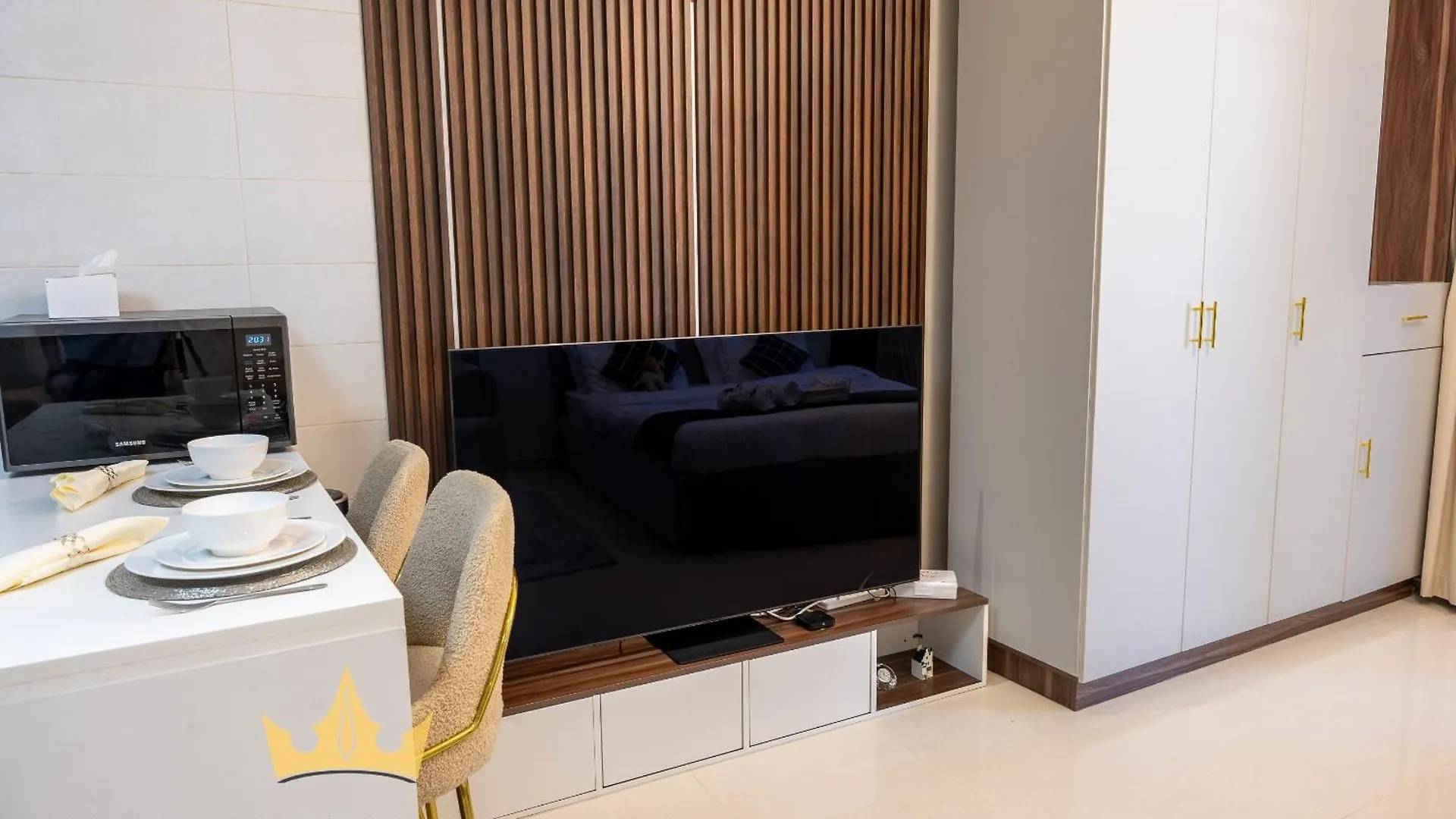 Dunya Tower 2 Downtown Burj Khalifa Street Kings Apartment Dubai
